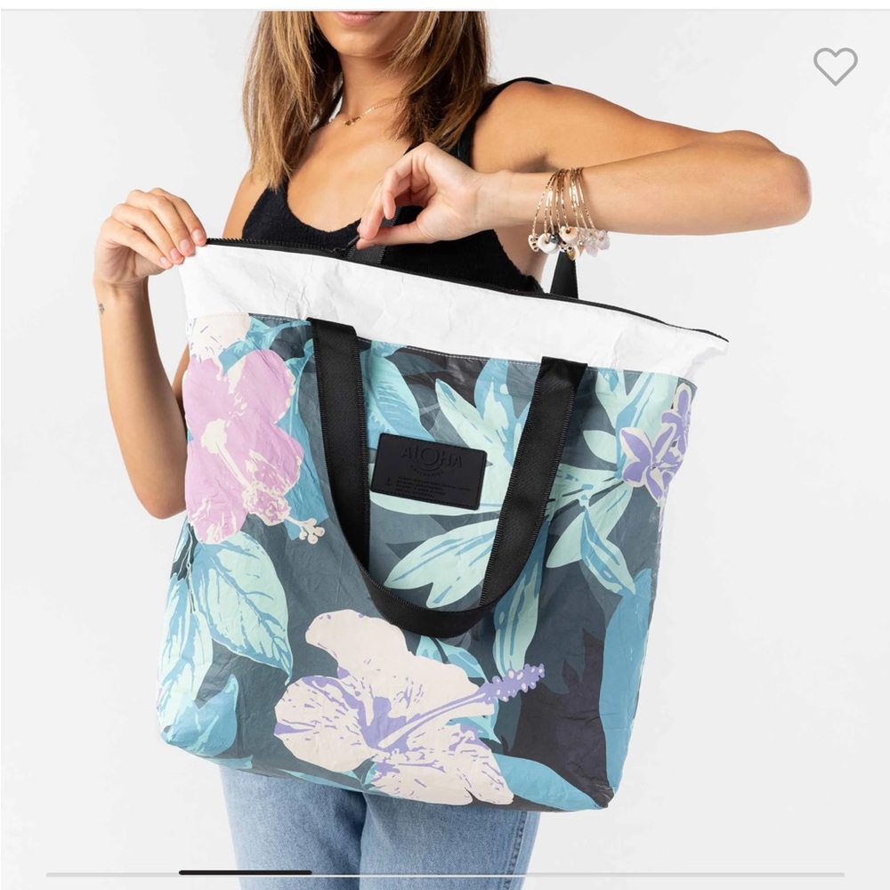 ALOHA Collection Floral Fay Tripper Tote